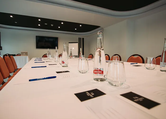 Urban Anaga 酒店 4*