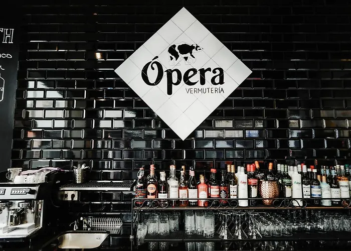 Urban Anaga Hotell 4*